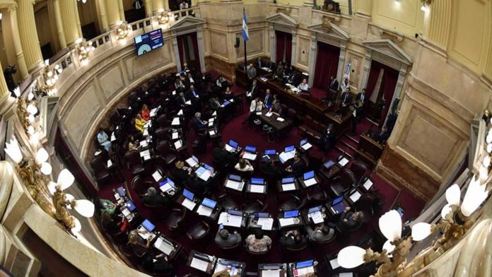 SENADO-696x392