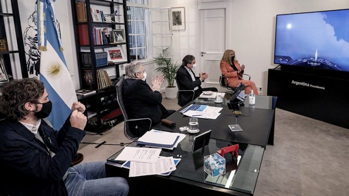 LANZAMIENTO