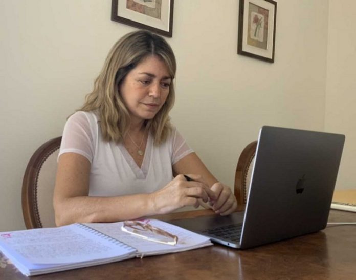 Estela regidor