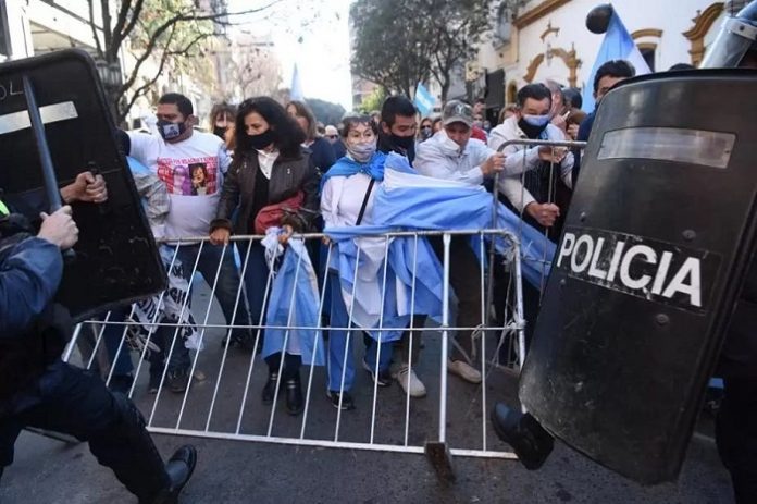 Tucu-Protestas