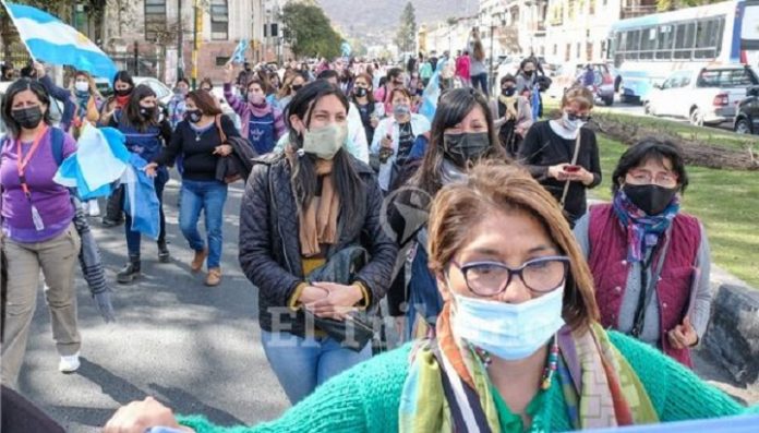 Marcha docente-Jan Touzeau