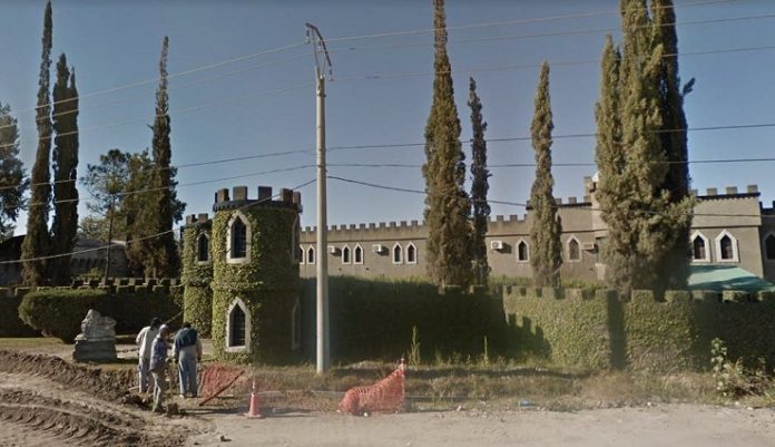 CASTILLO
