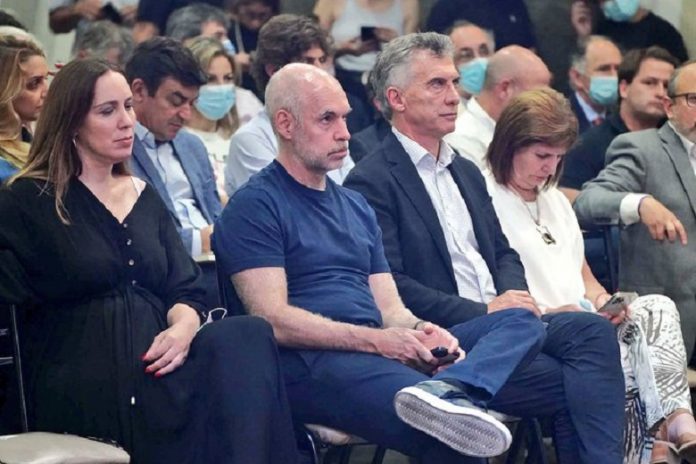 LA BANDA DE LOS COPETUDOS