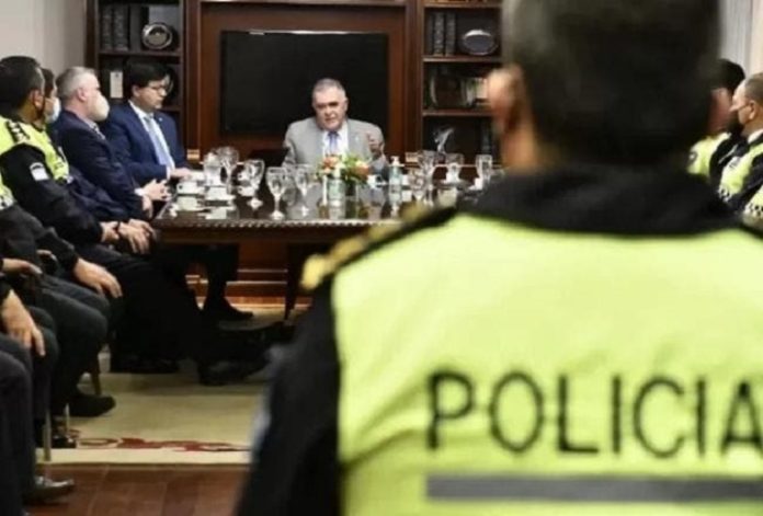 Tucu-policia